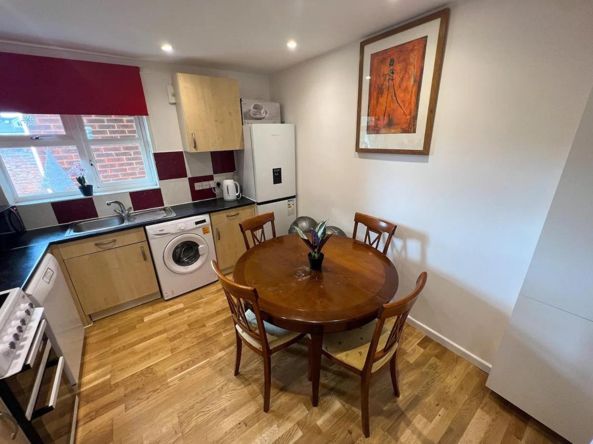 Stylish Apartment In City Centre Oxford Exteriör bild